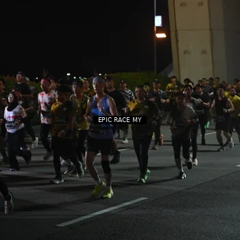 Runner Photo 6129012