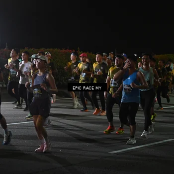 Runner Photo 6129244