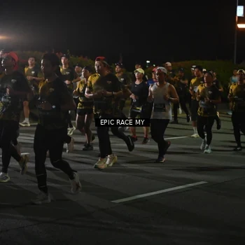 Runner Photo 6129312