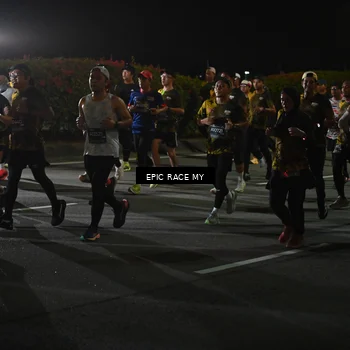 Runner Photo 6129331
