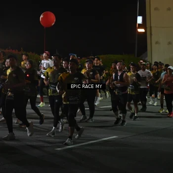 Runner Photo 6129565