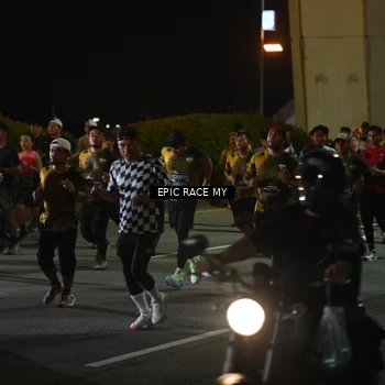 Runner Photo 6129660