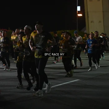 Runner Photo 6129705