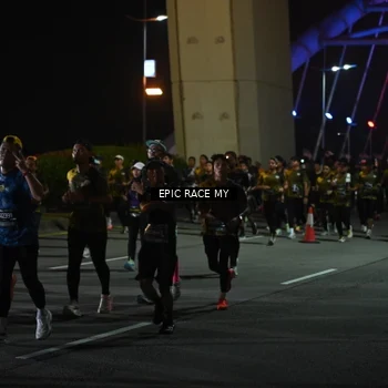 Runner Photo 6129738