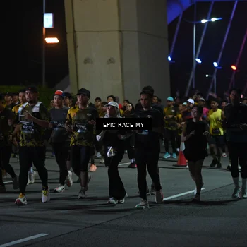 Runner Photo 6129813
