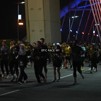 Runner Photo 6129823