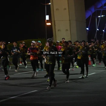 Runner Photo 6129851