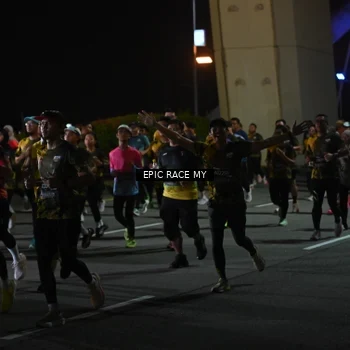 Runner Photo 6129883