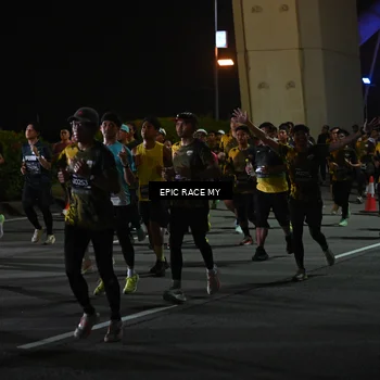 Runner Photo 6129885