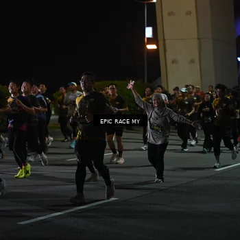 Runner Photo 6129912