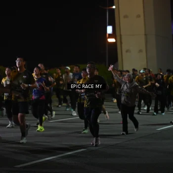 Runner Photo 6129925