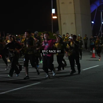 Runner Photo 6129989
