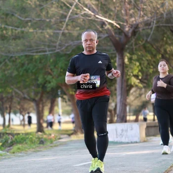 Runner Photo 6130027