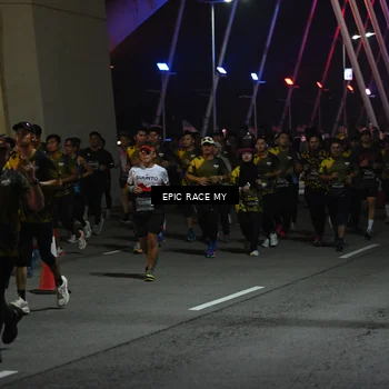 Runner Photo 6130165