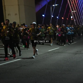 Runner Photo 6130222
