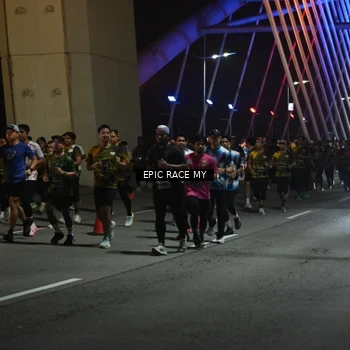 Runner Photo 6130232
