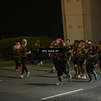 Runner Photo 6130252