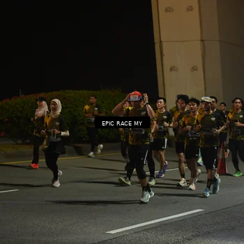 Runner Photo 6130256