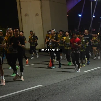 Runner Photo 6130301