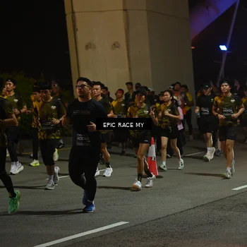 Runner Photo 6130321