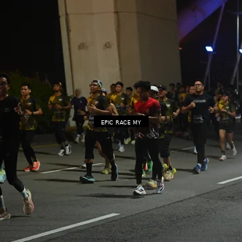 Runner Photo 6130324