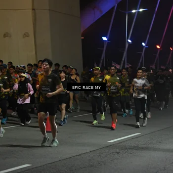 Runner Photo 6130359