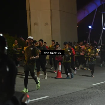 Runner Photo 6130417