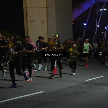 Runner Photo 6130479