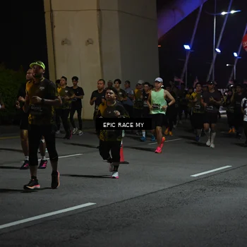 Runner Photo 6130515