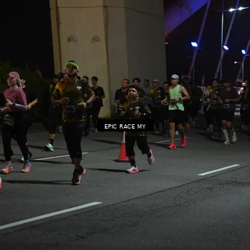 Runner Photo 6130516
