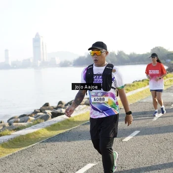 Runner Photo 6130529