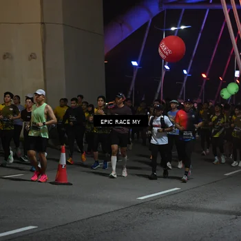 Runner Photo 6130536