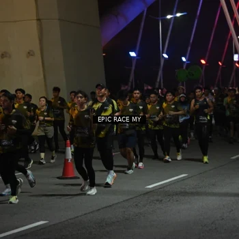 Runner Photo 6130592