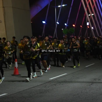 Runner Photo 6130593