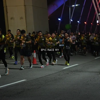 Runner Photo 6130626