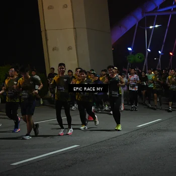 Runner Photo 6130641
