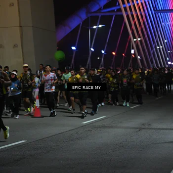 Runner Photo 6130649