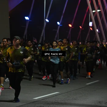 Runner Photo 6130715