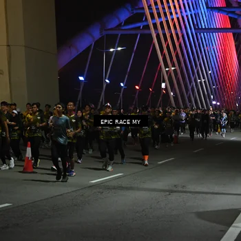 Runner Photo 6130737