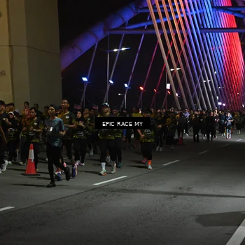 Runner Photo 6130738