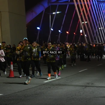 Runner Photo 6130754