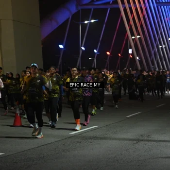 Runner Photo 6130763