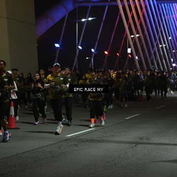 Runner Photo 6130774