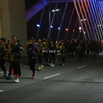 Runner Photo 6130788