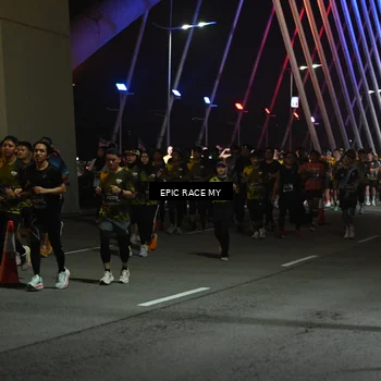 Runner Photo 6130804