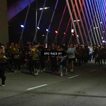 Runner Photo 6130825
