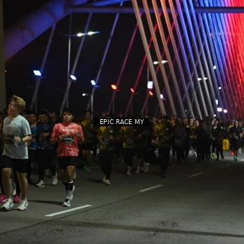 Runner Photo 6130874
