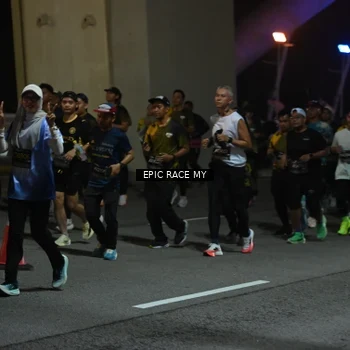 Runner Photo 6130925