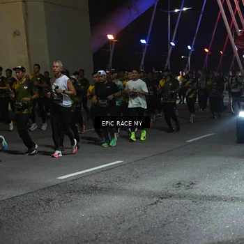 Runner Photo 6130940