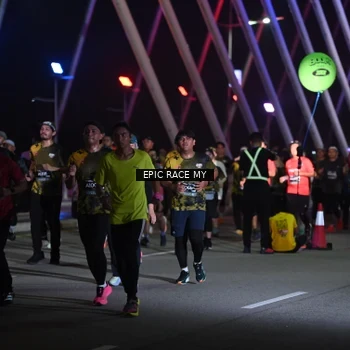 Runner Photo 6130983